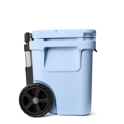 Yeti Roadie 32 Cooler Box in Big Sky Blue
